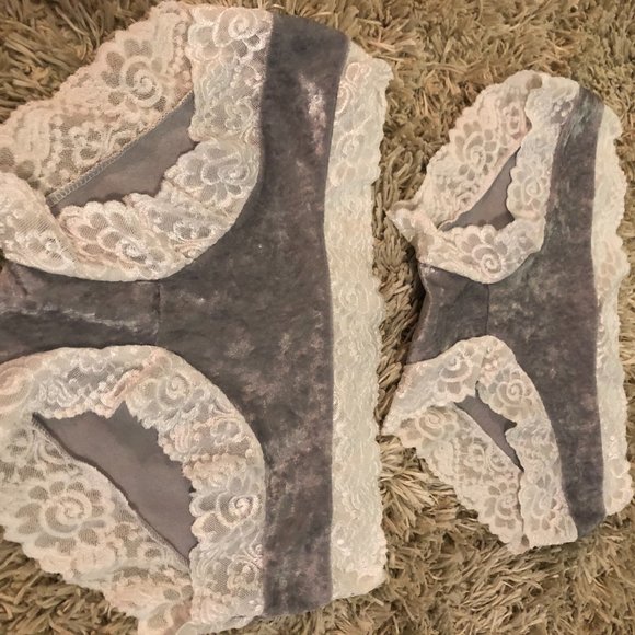 2 Pair NWOT Lingerie Diva Velvet & Lace Panty - Picture 4 of 5
